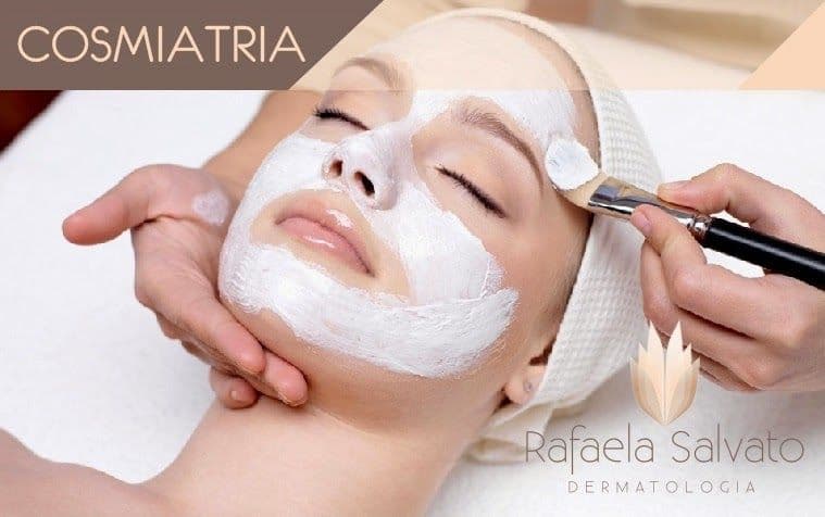 Dra. Rafaela Salvato realizando Liftera 2 (ultrassom focado) para lifting não cirúrgico e estímulo de colágeno em Florianópolis, SC.